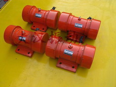 YZS振動(dòng)電機(jī):激振能力強(qiáng)，拆卸方便。